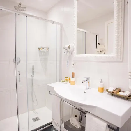 Bed and breakfast Domus Deorum Nápoles