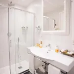 Bed and Breakfast Domus Deorum Νάπολη