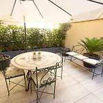 Domus Deorum Bed and Breakfast 4*