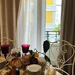 Domus Deorum Bed and Breakfast Νάπολη