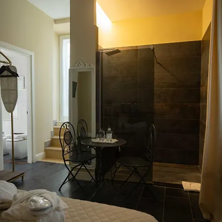 Domus Deorum 4* نابولي