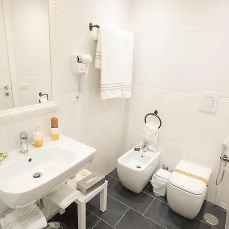 Domus Deorum 4* نابولي