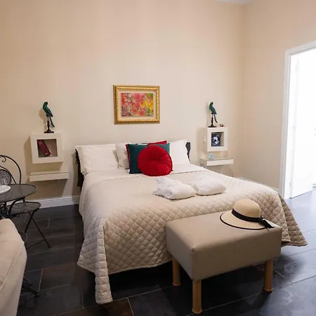 Domus Deorum 4* نابولي