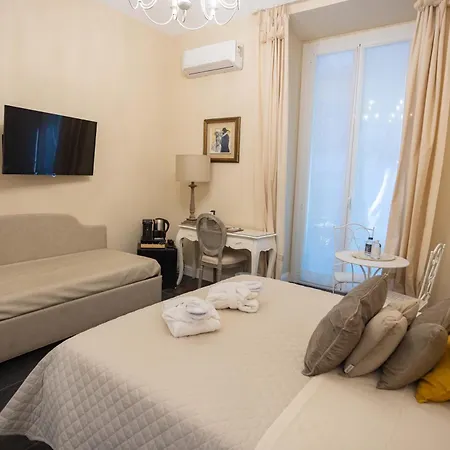 Domus Deorum Bed & Breakfast Napels
