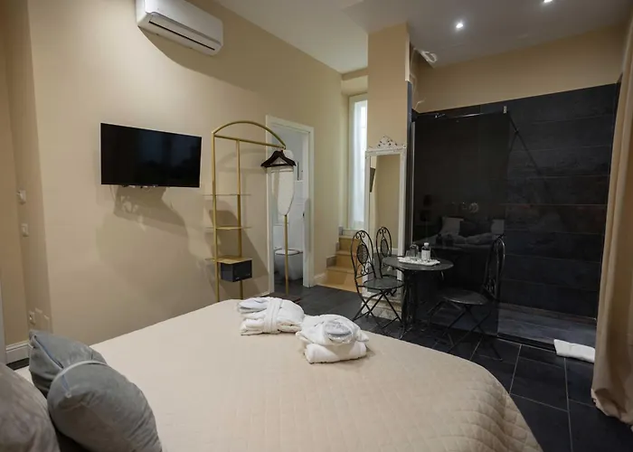 Domus Deorum 4* Nápoles