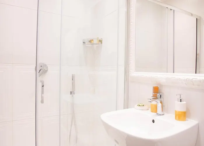 Domus Deorum Alojamento de Acomodação e Pequeno-almoço 4*