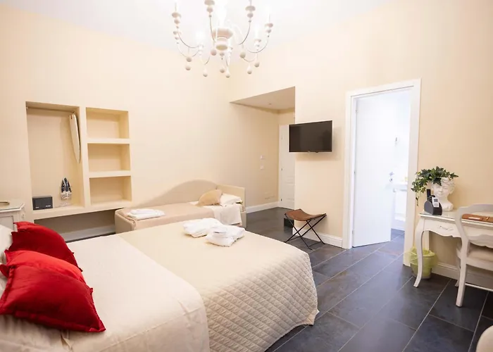 Alojamento de Acomodação e Pequeno-almoço Domus Deorum Nápoles